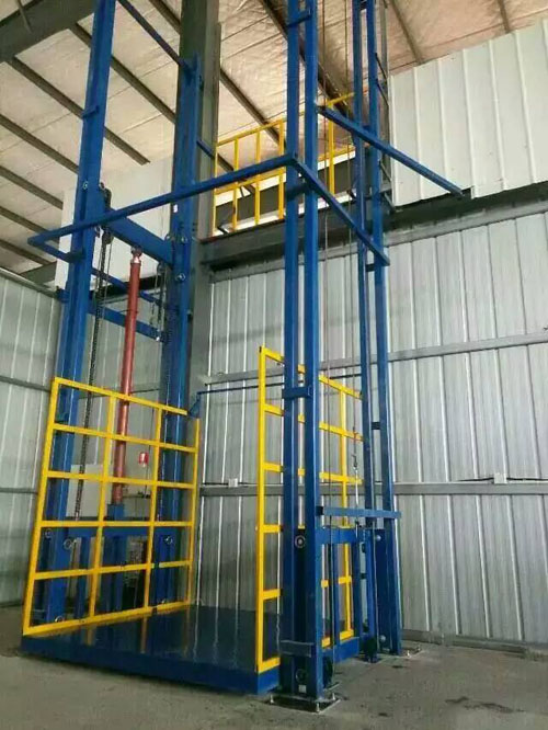 倉庫使用導(dǎo)軌式升降貨梯 倉庫使用導(dǎo)軌式升降貨梯